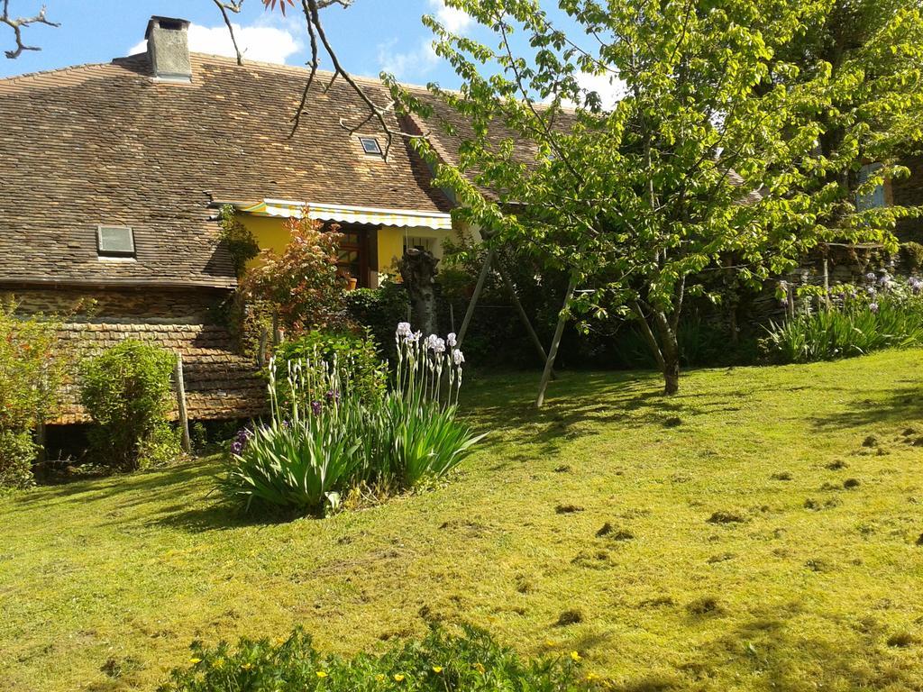 Gite Des Croix Bancaud Jumilhac-le-Grand Exterior foto